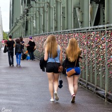 Teutonas por el Puente de Hohenzollern por Emilio