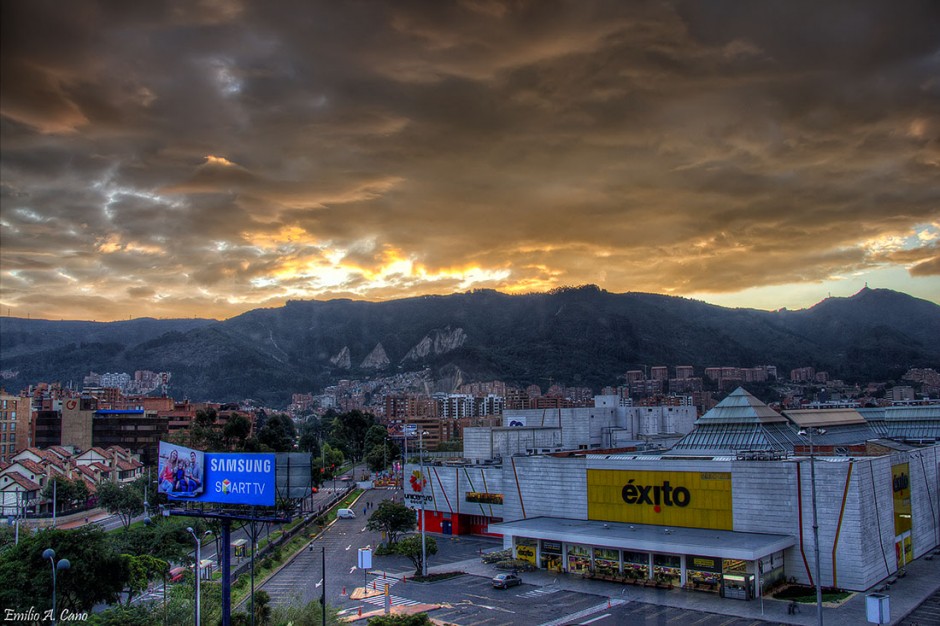 Amanece en Bogotá por Emilio