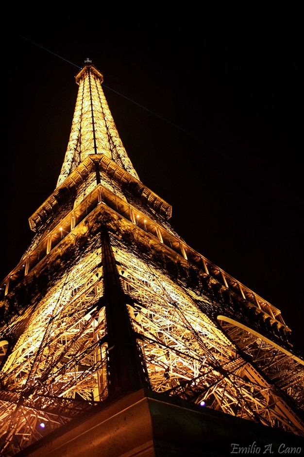 Arde París I por Emilio