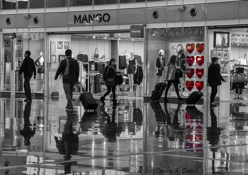 Corazones y reflejos por Emilio