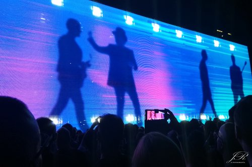 U2
