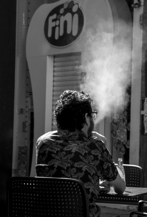 Café y humo