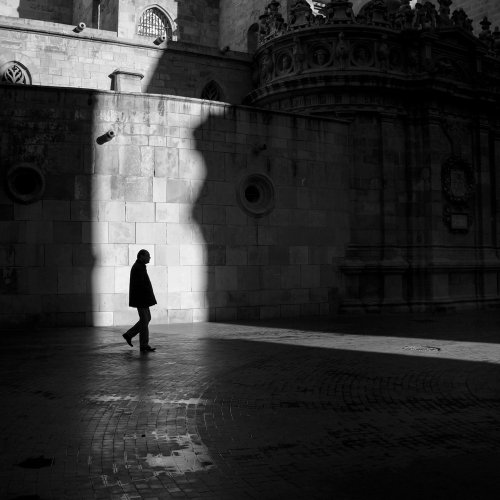 Paseante en la penumbra