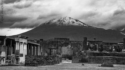 POMPEYA EN B/N